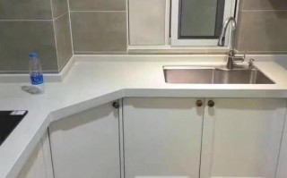 厨房装修是整体橱柜好还是瓷砖橱柜好？