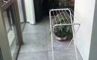 阳台用什么颜色的瓷砖好？