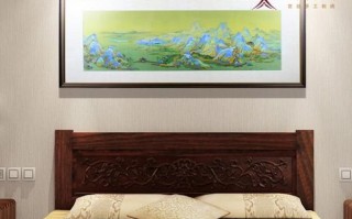 家里餐厅装修，想挂点东西，是刺绣好还是装饰画好？大家给点意见？