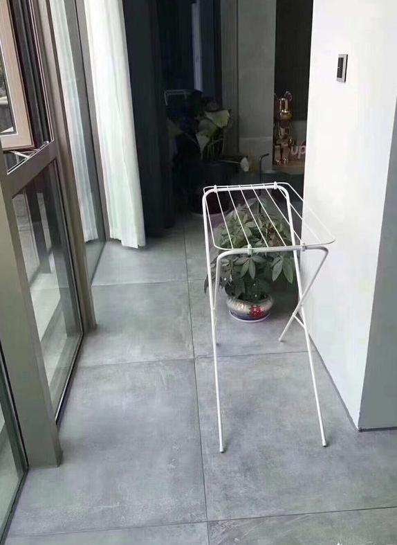 阳台用什么颜色的瓷砖好？-第1张图片