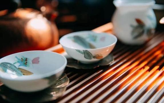 新中式客厅窗帘搭配什么颜色好?可以怎么搭配?-第28张图片 新中式客厅窗帘搭配什么颜色好?可以怎么搭配?-第28张图片