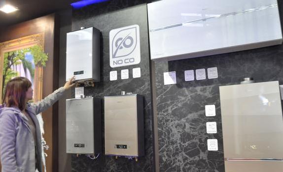 厨房与卫生间在同个房间里我想隔开行吗?-第2张图片 厨房与卫生间在同个房间里我想隔开行吗?-第2张图片