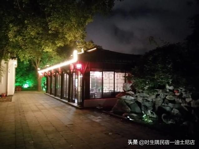 我是一家四星级仿古酒店的,我们要弄宣传栏,弄什么比较有新意?-第1张图片 我是一家四星级仿古酒店的,我们要弄宣传栏,弄什么比较有新意?-第1张图片