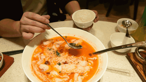 温州时尚餐厅每开新店就“动粗”!100+菜品,6.8折!又要排队……-第9张图片 温州时尚餐厅每开新店就“动粗”!100+菜品,6.8折!又要排队……-第9张图片