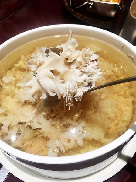 酒店餐厅的装修风格,大排档消费水平,18个人20道菜,人均才90元-第19张图片 酒店餐厅的装修风格,大排档消费水平,18个人20道菜,人均才90元-第19张图片