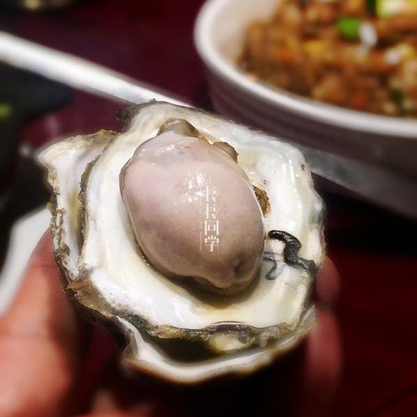 酒店餐厅的装修风格,大排档消费水平,18个人20道菜,人均才90元-第23张图片 酒店餐厅的装修风格,大排档消费水平,18个人20道菜,人均才90元-第23张图片