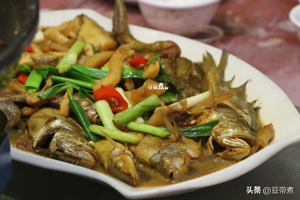 朋友齐聚厦门小饭店,要了几个菜花费不到600块,这没被宰吧?-第6张图片 朋友齐聚厦门小饭店,要了几个菜花费不到600块,这没被宰吧?-第6张图片