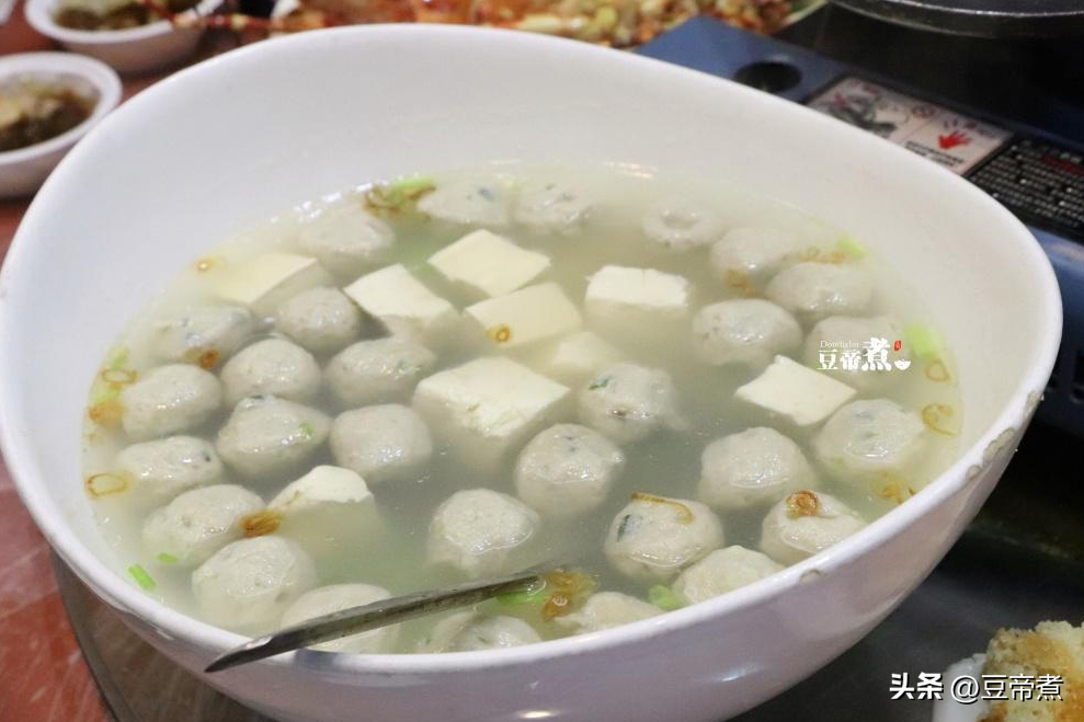 朋友齐聚厦门小饭店,要了几个菜花费不到600块,这没被宰吧?-第7张图片 朋友齐聚厦门小饭店,要了几个菜花费不到600块,这没被宰吧?-第7张图片