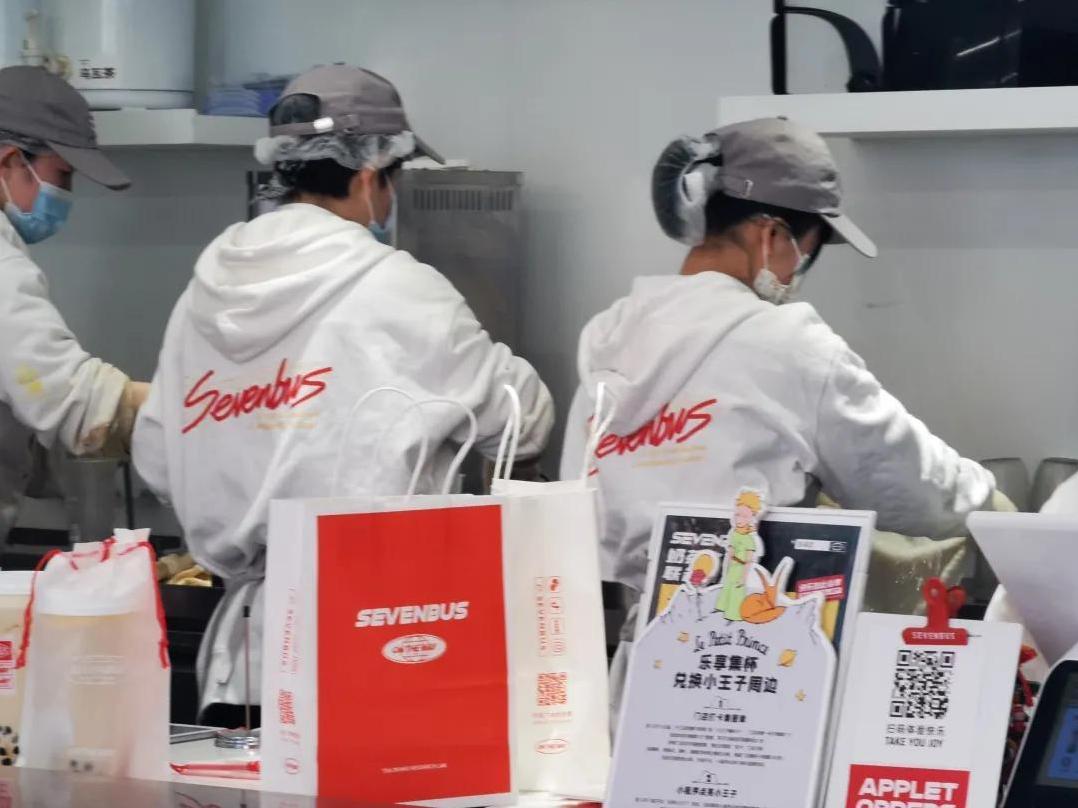 不只是喜茶、茶颜悦色 这些奶茶店的装修也很精彩-第11张图片