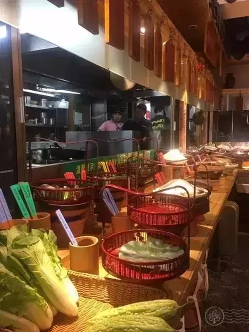中式快餐:明档该怎样摆,怎样设计?-第16张图片 中式快餐:明档该怎样摆,怎样设计?-第16张图片