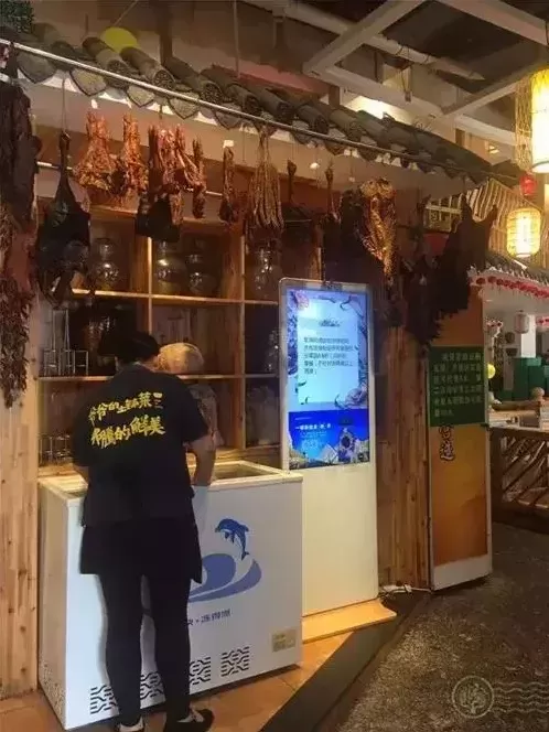 中式快餐:明档该怎样摆,怎样设计?-第19张图片 中式快餐:明档该怎样摆,怎样设计?-第19张图片