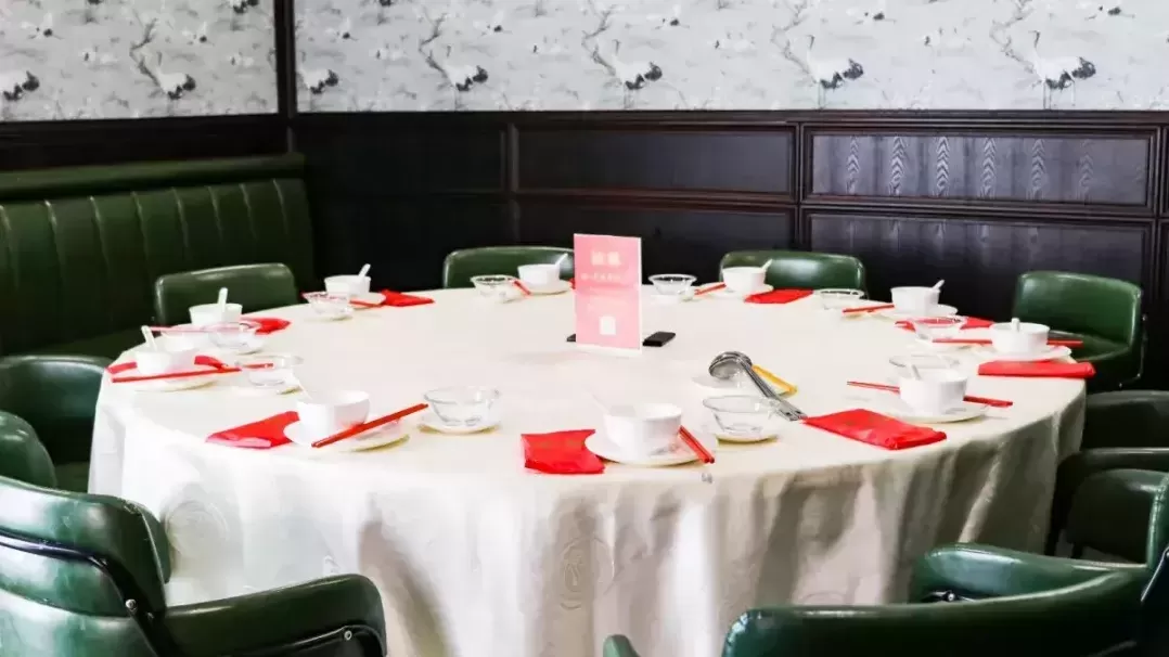 厦门这家复古港风餐厅,把我养成了贵妇-第15张图片 厦门这家复古港风餐厅,把我养成了贵妇-第15张图片