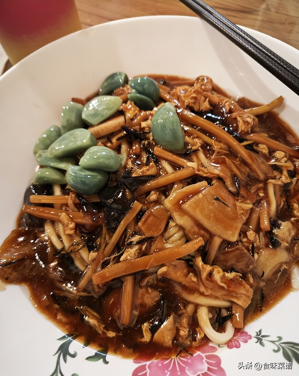 北京最受欢迎的3家老字号面馆,强力推荐,鲜香美味,排队也要吃-第16张图片 北京最受欢迎的3家老字号面馆,强力推荐,鲜香美味,排队也要吃-第16张图片